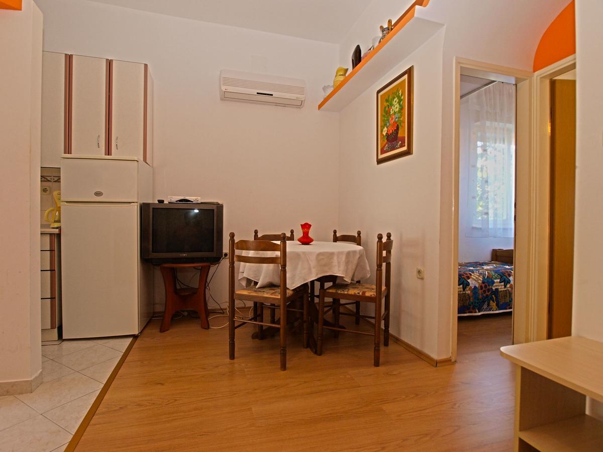 Apartments Valter 613 Pula Buitenkant foto