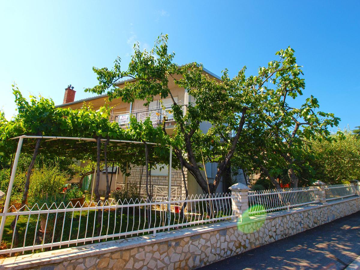 Apartments Valter 613 Pula Buitenkant foto