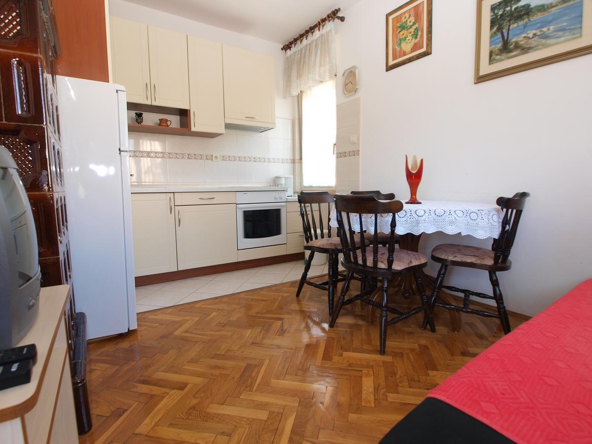 Apartments Valter 613 Pula Buitenkant foto