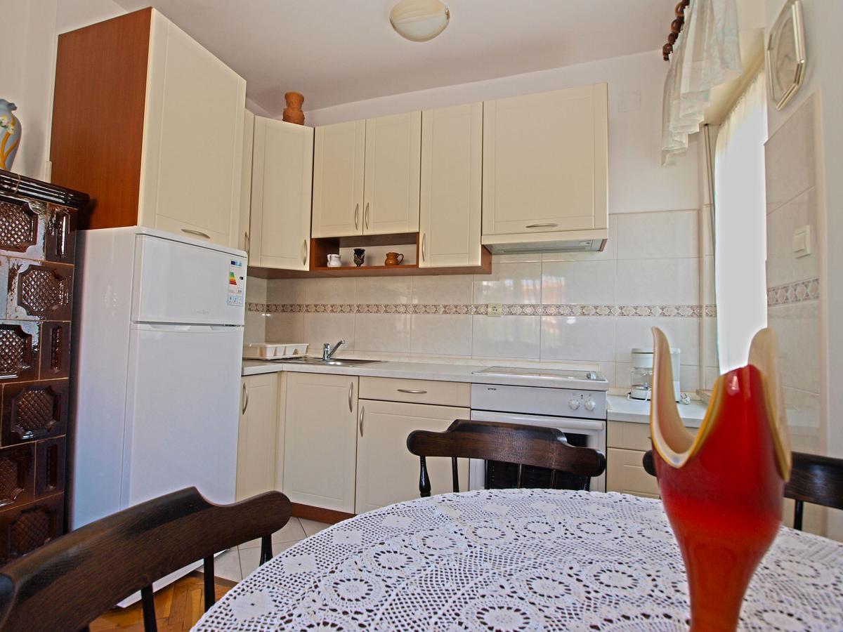 Apartments Valter 613 Pula Buitenkant foto