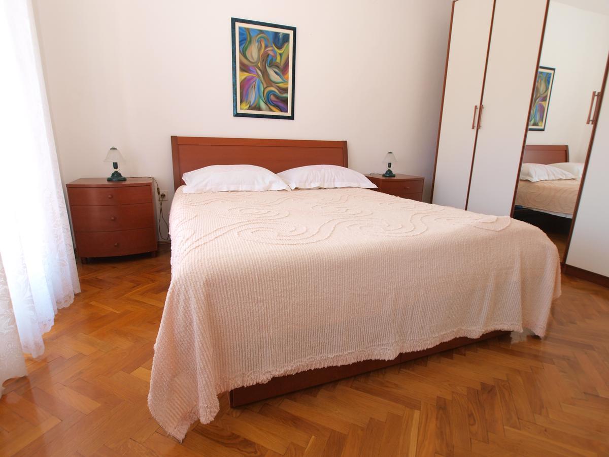 Apartments Valter 613 Pula Buitenkant foto