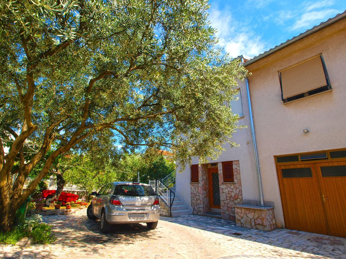 Apartments Valter 613 Pula Buitenkant foto